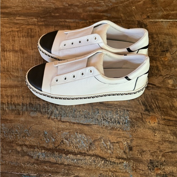 Karl Lagerfeld Axelle Laceless Sneakers - Picture 6 of 6